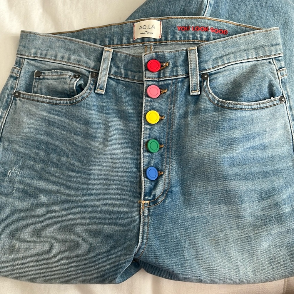 Alice Olivia jeans rainbow button jeans with tailored ankle. Like new.